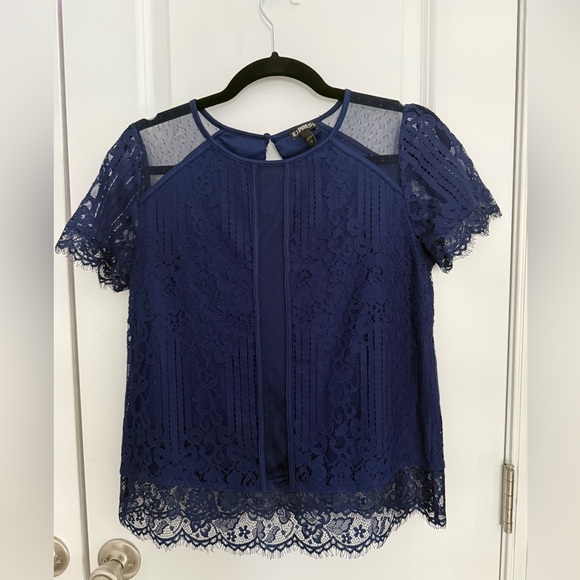 Express Women’s Size Small Navy Blue Lace Short Sleeve    Blouse. - Picture 2 of 2
